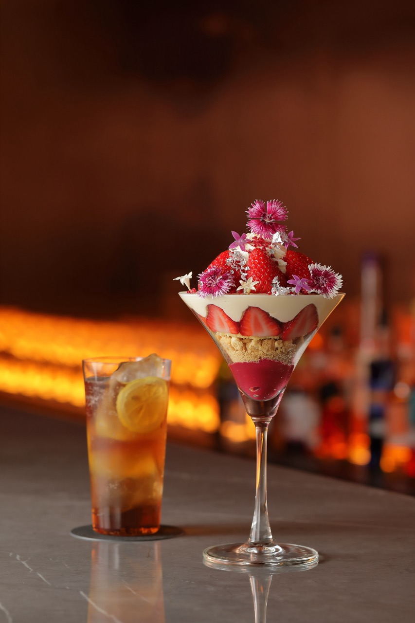 ライティング作例：イチゴパフェ